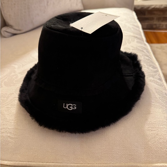 UGG Black Faux Fur Bucket Hat